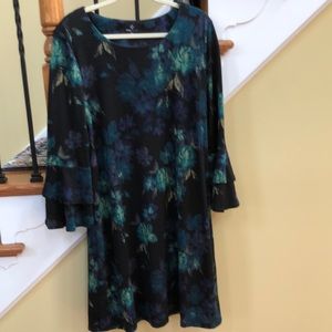 Ronni Nicole dress, size XL with long sleeves tiered at bottom, NWOT